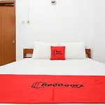 Reddoorz Plus Near Alun Alun Selatan
