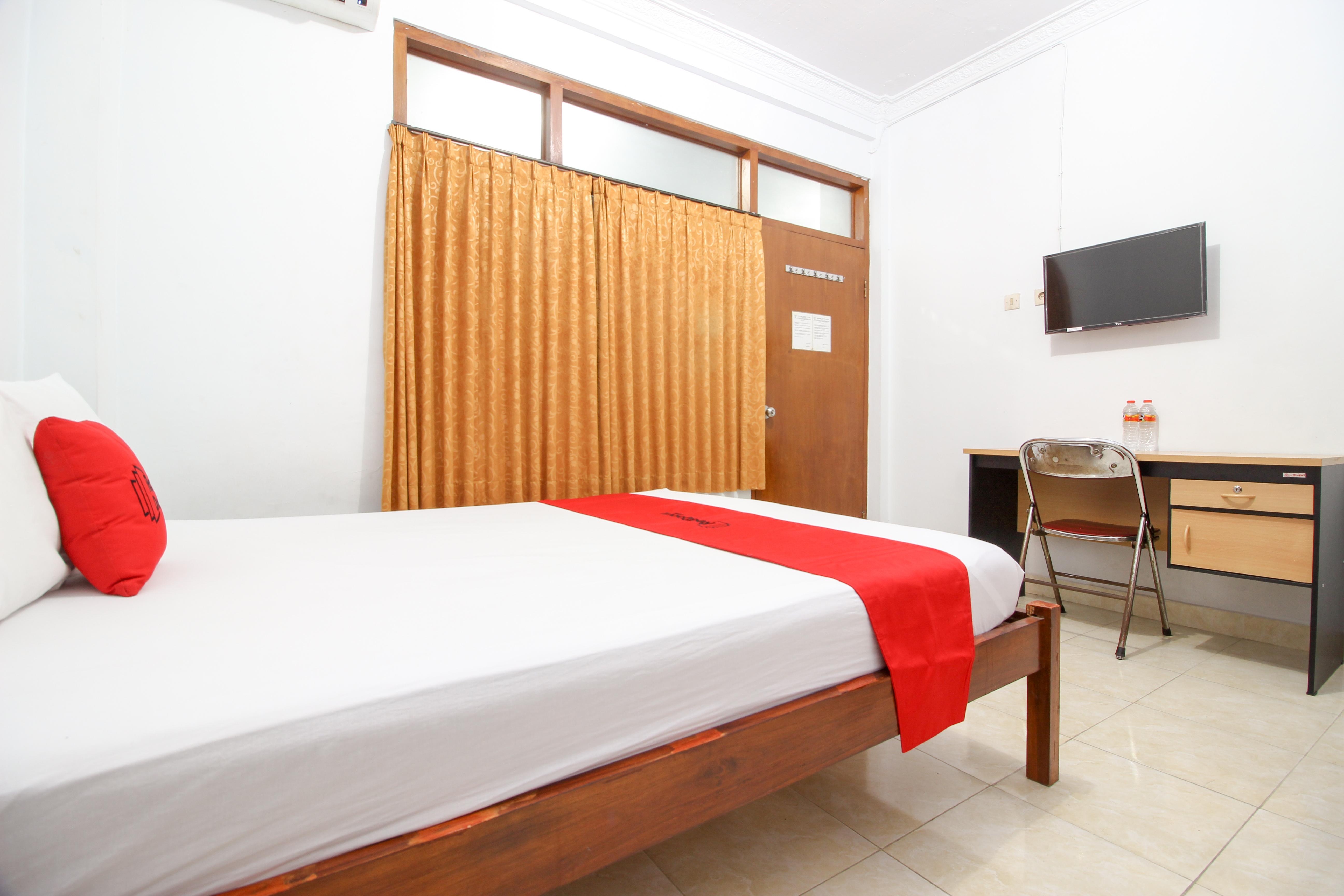 Guest house Reddoorz Near Alun Alun Selatan